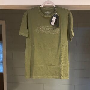 NWT vineyard vines beach fleet t-shirt